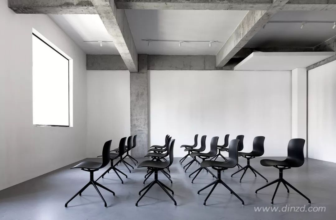 叛逆者 JYC 服饰办公空间 | 几何美学与功能性的完美融合-75