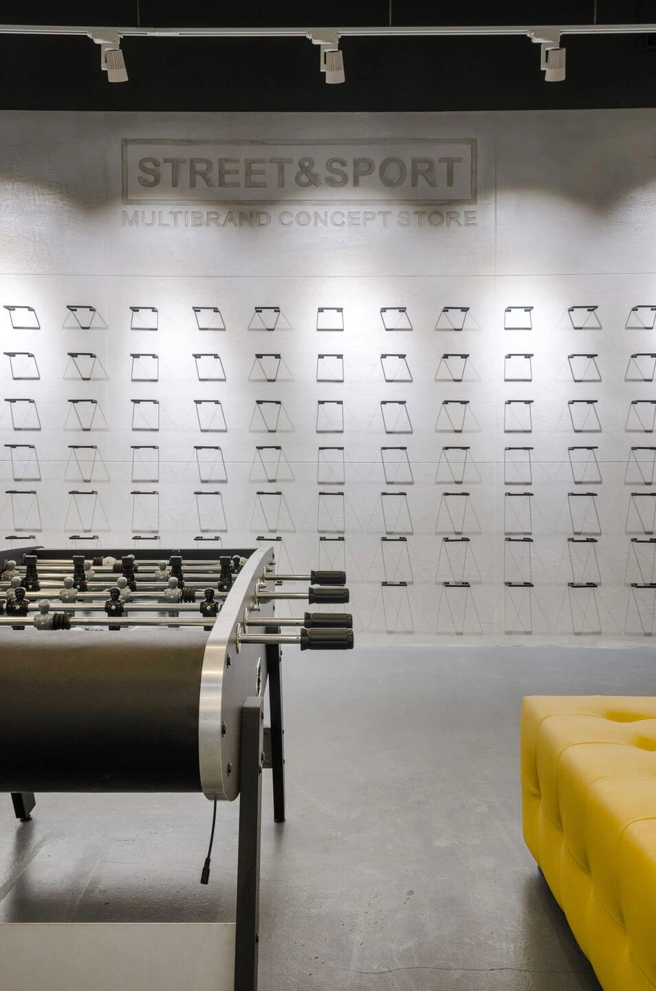 STREET & SPORT 展厅丨AB+Partners-9