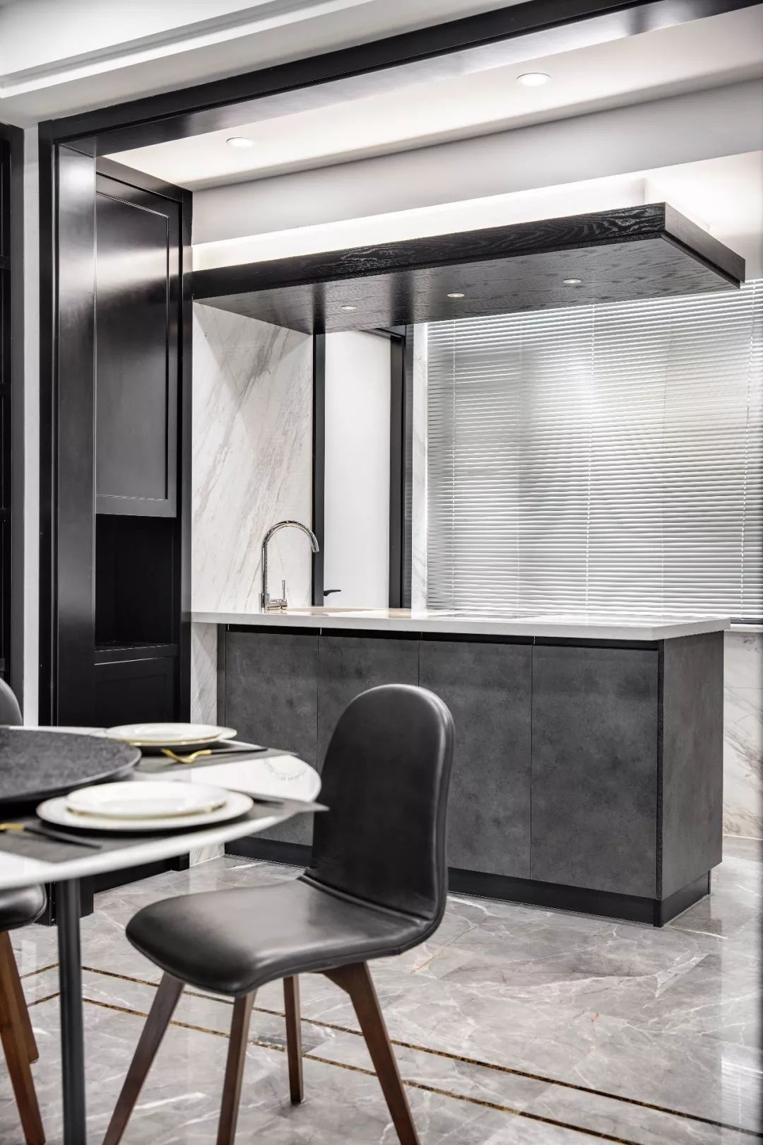 现代黑白灰的极简魅力——海御官邸案例解析-13