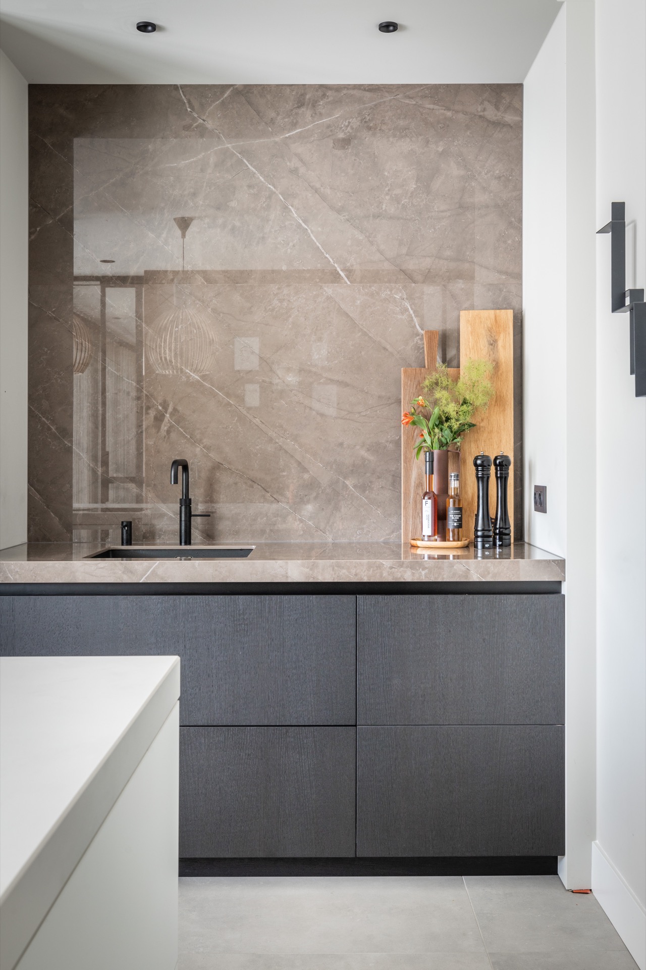 Interior with cozy feel-7