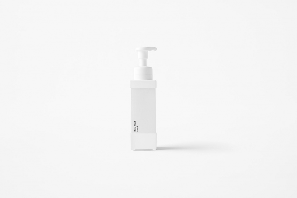 可多次填装的清洁剂补充容器设计丨nendo-19