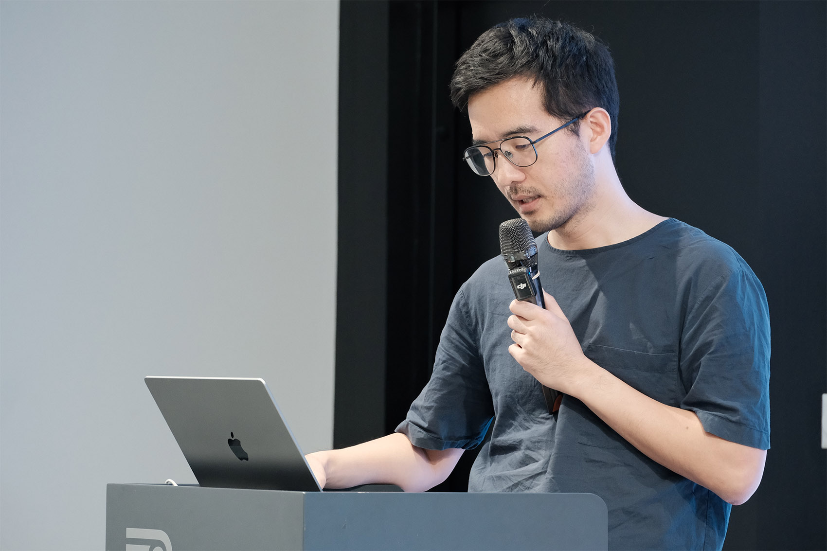 “半场”第四场展览《非作而做·当态度成形》丨中国北京丨也似建筑,青亭建筑-7