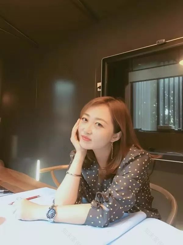 阳光灰蓝的空间 | 张语炜的新作,五彩斑斓的生活气息-60