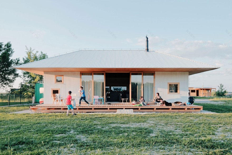 VOJ湖边度假屋,斯洛伐克 / JRKVC-7