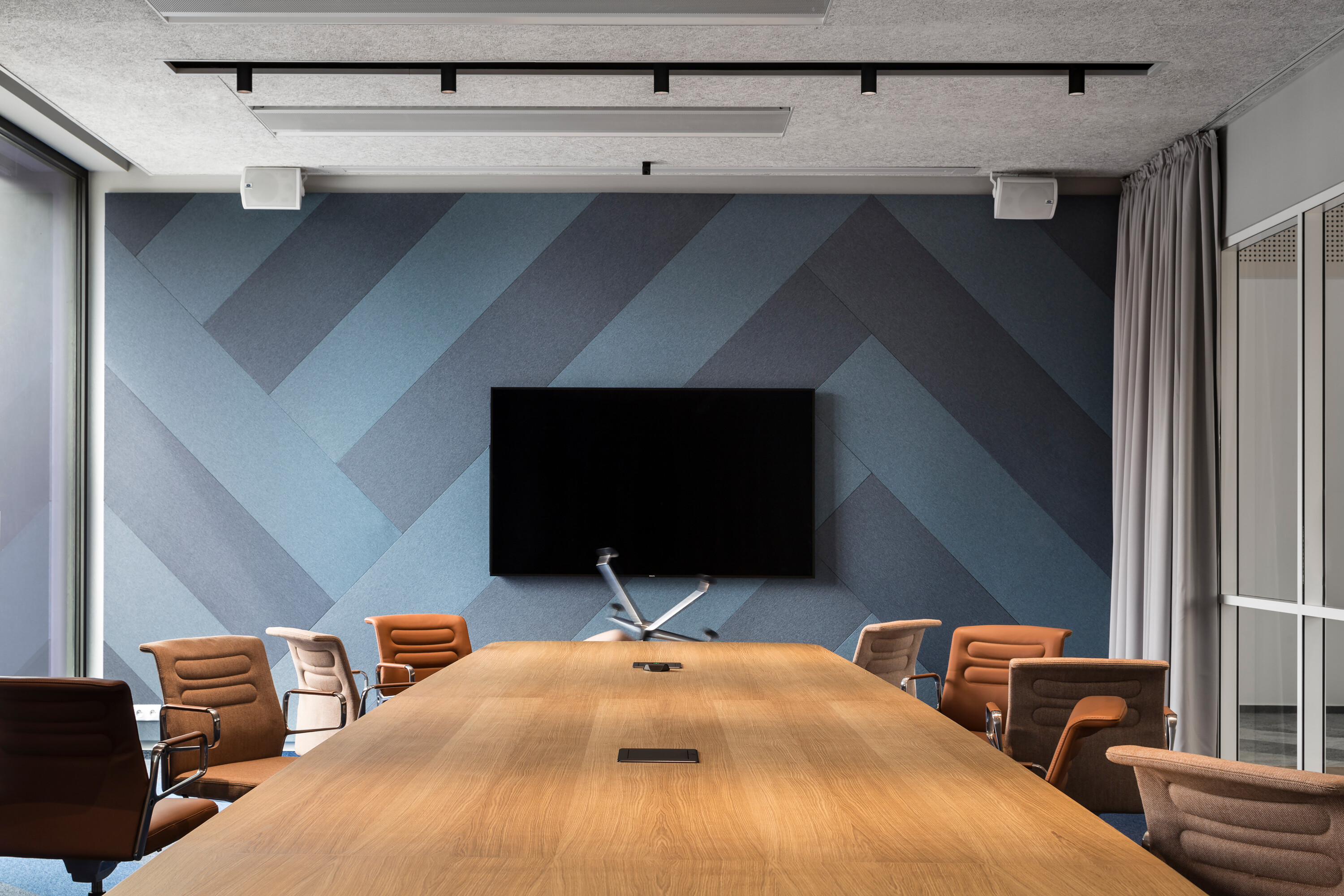 FEG Prague 总部办公室设计丨Studio Perspektiv-46