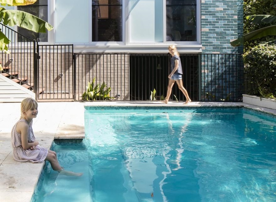 Old Weatherboard House in Sydney Gets Modern Addition-0