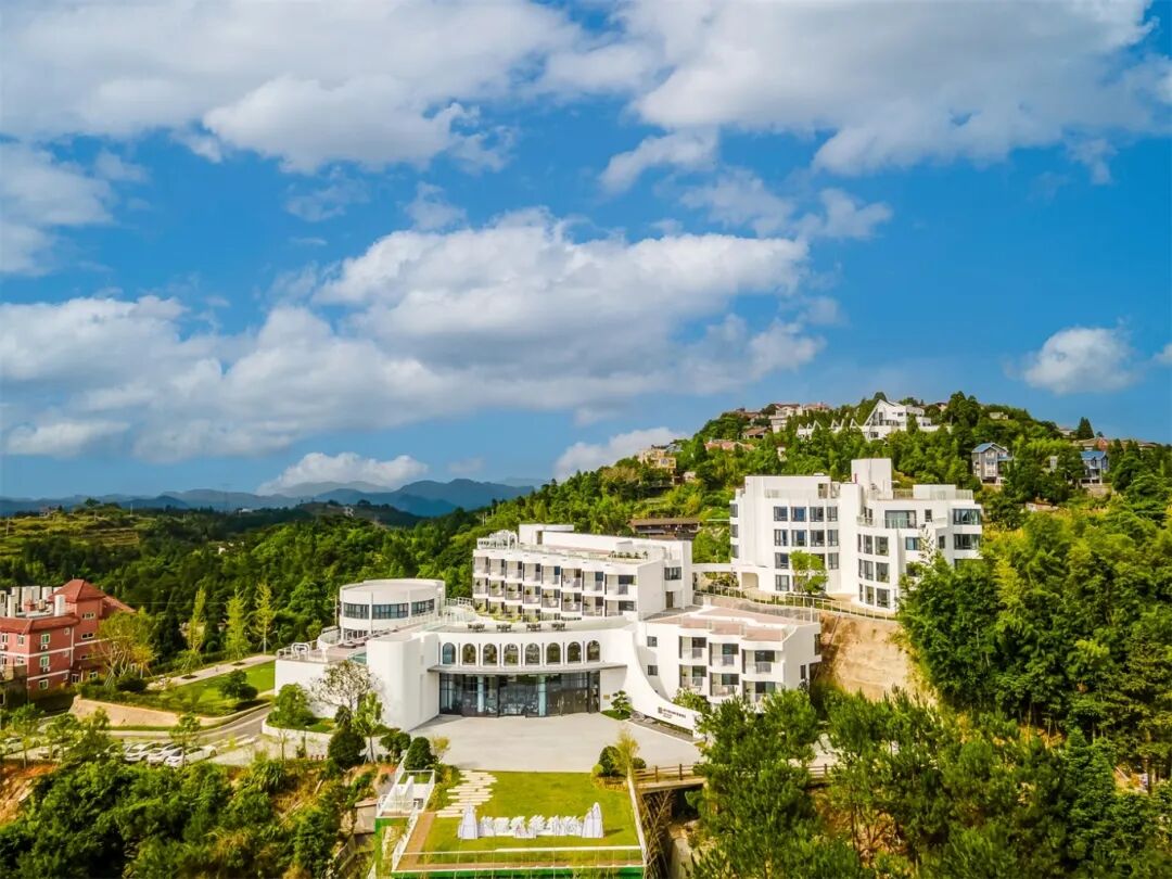 FADI项目|公司设计项目福州城投鼓岭景澜酒店喜获“携程口碑榜—2024设计感酒店榜”殊荣-17