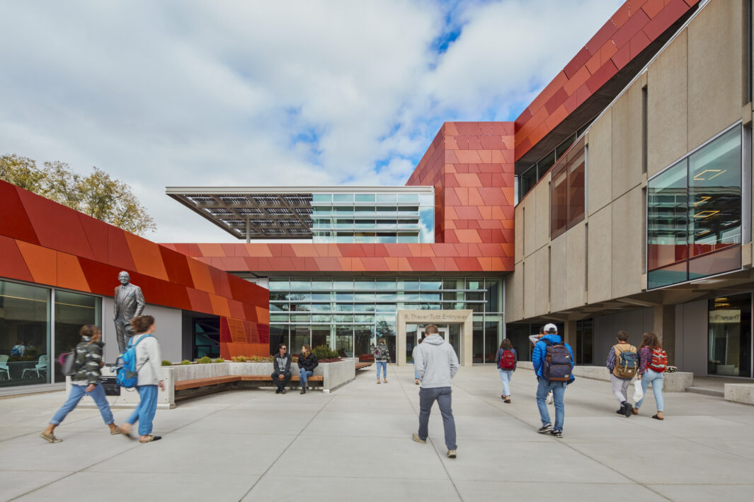 丨美国科罗拉多斯普林斯丨Pfeiffer(后并入Perkins Eastman)-1