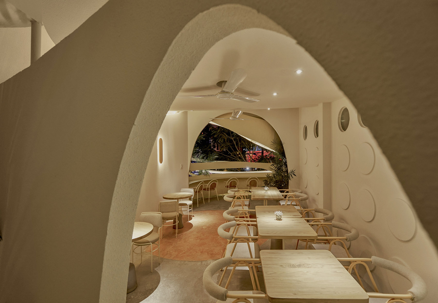 September 咖啡厅 2 号店丨越南胡志明市丨Red5studio + Ben Decor-119