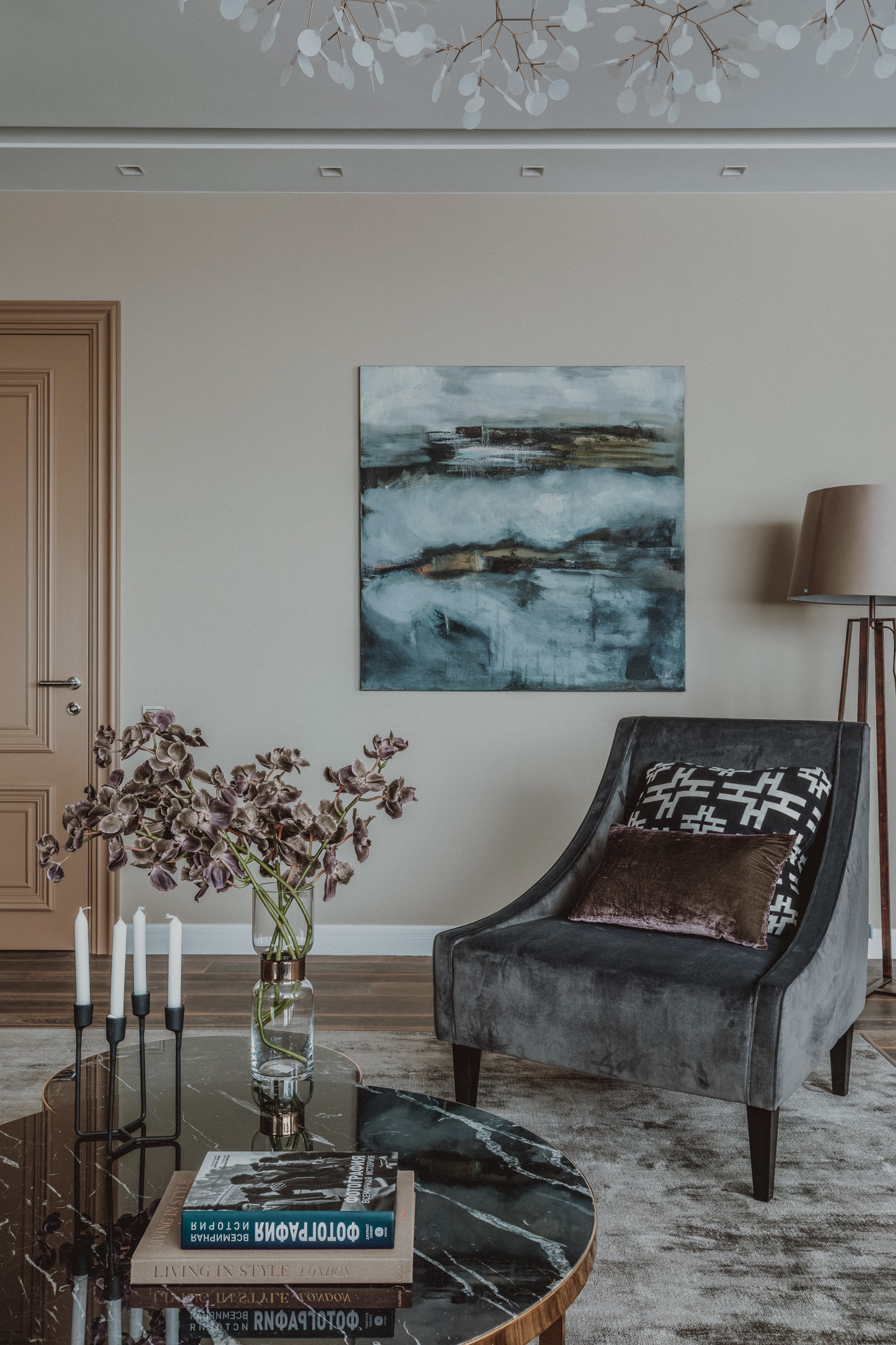 在云雾中登山-6