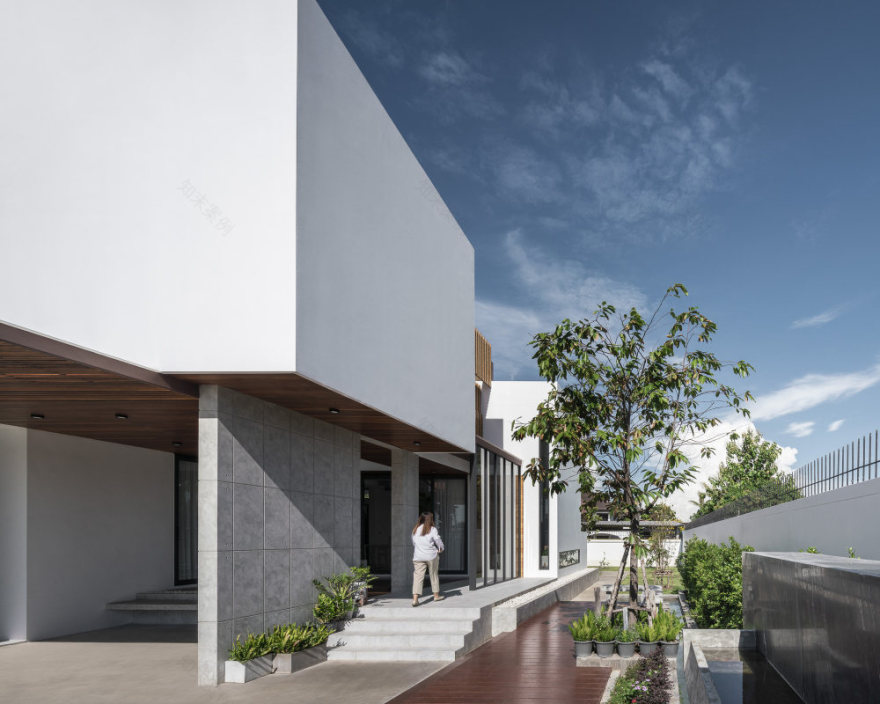 泰国 Stack-cube 房子,功能齐全的立方体空间-35