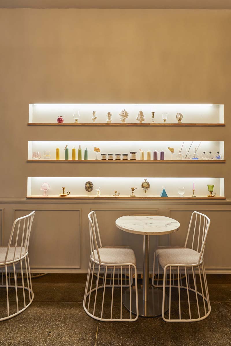 20 平米咖啡厅，低成本装修展现精致魅力-10