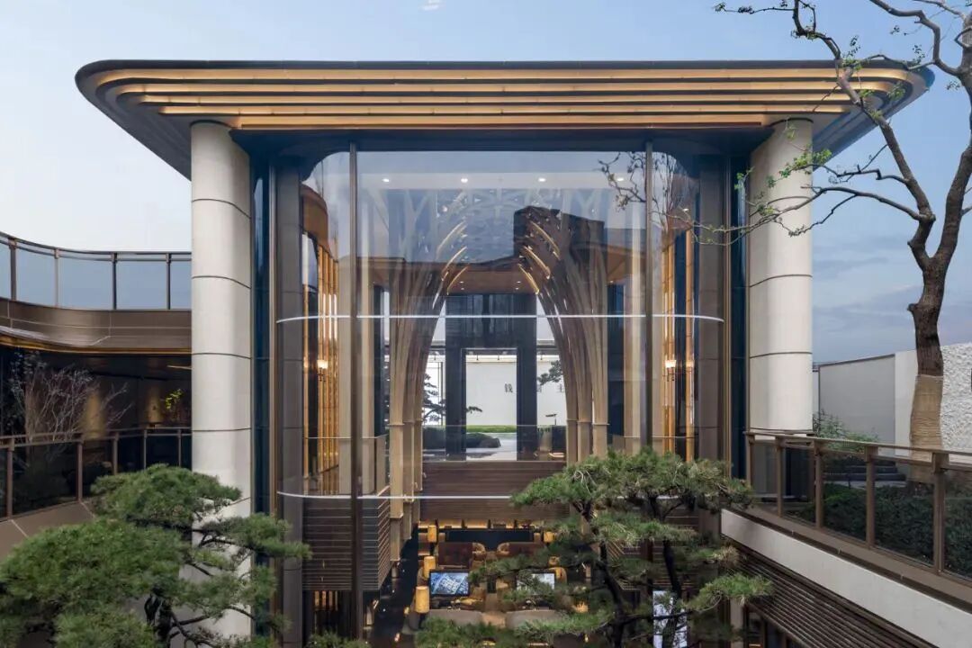 媒体看越秀丨在15米高空兑现未来！从造城到造梦，它与杭州双向奔赴-56