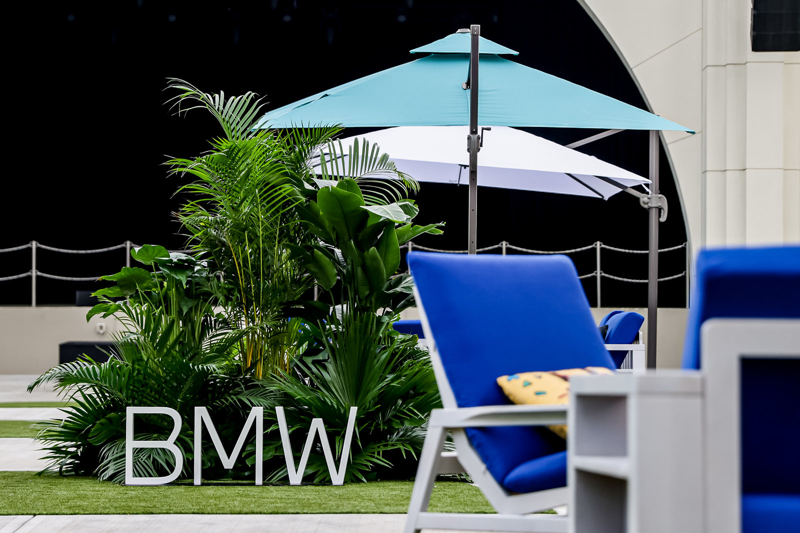 2021 BMW · UNIVERSAL 创意设计-18