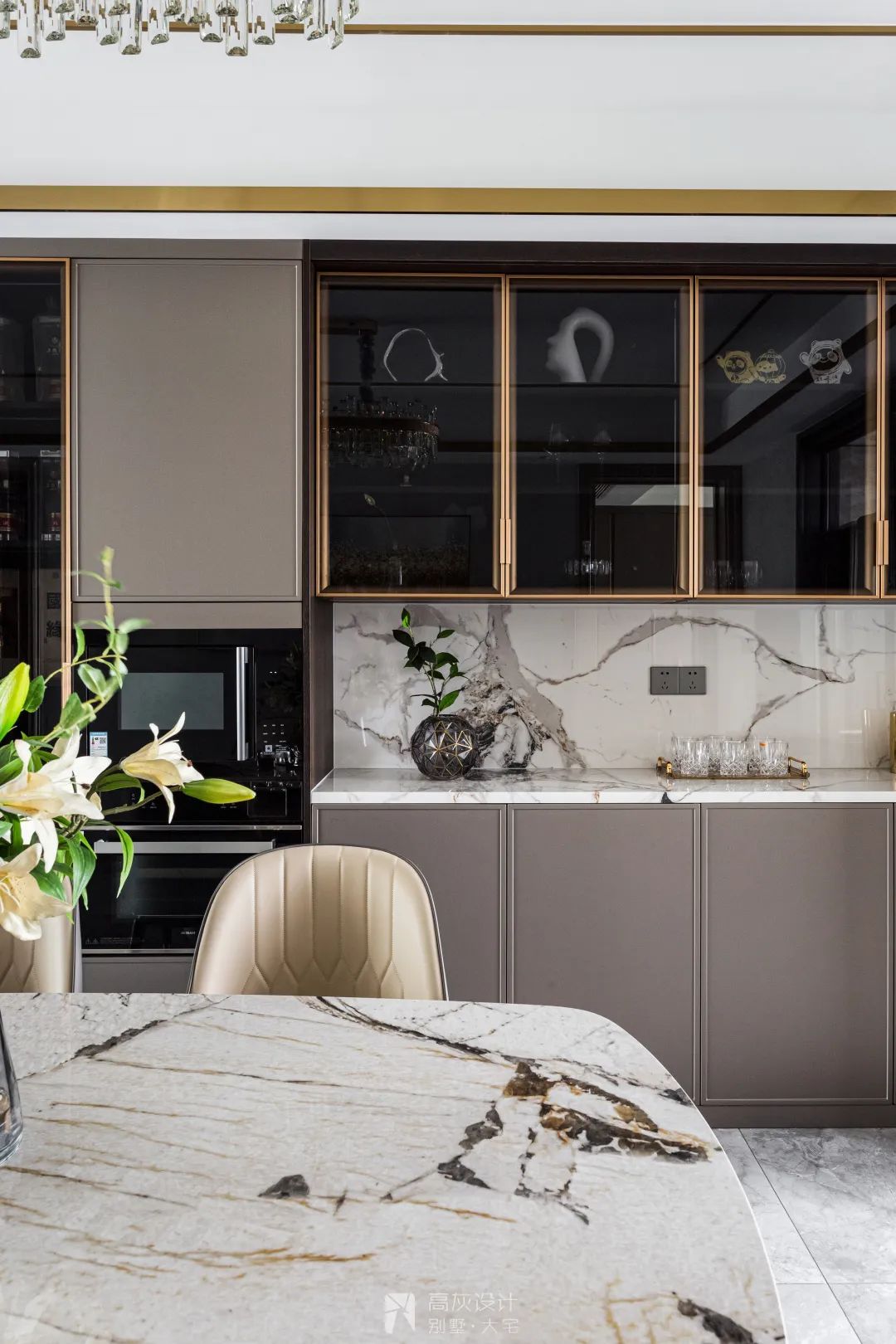 美式轻奢浪漫空间设计丨高灰空间设计-4