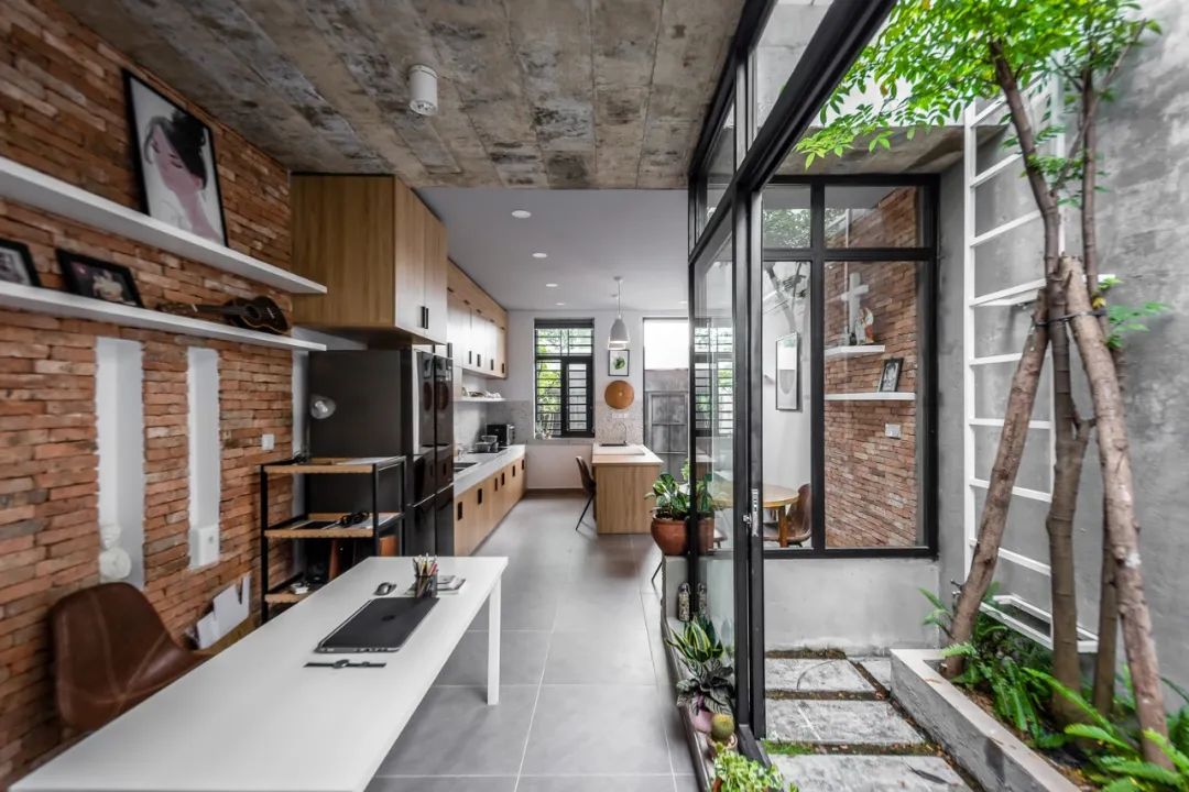 绿色环绕的越南西贡 94 平米住宅设计-37