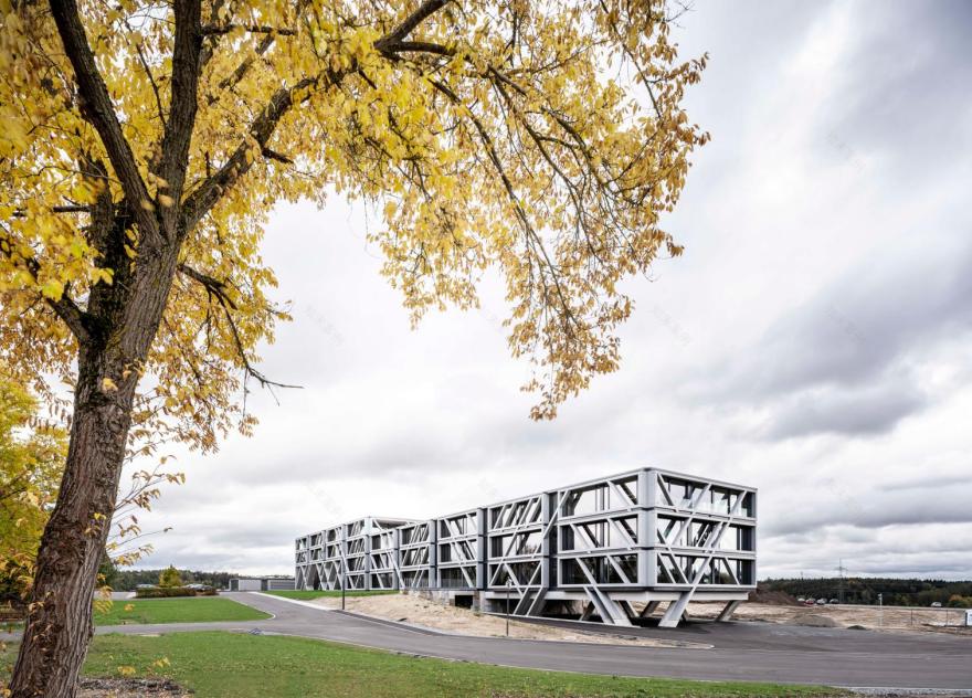 德国 IGZ 园区简约现代办公楼丨柏林 J. Mayer H. und Partner-9