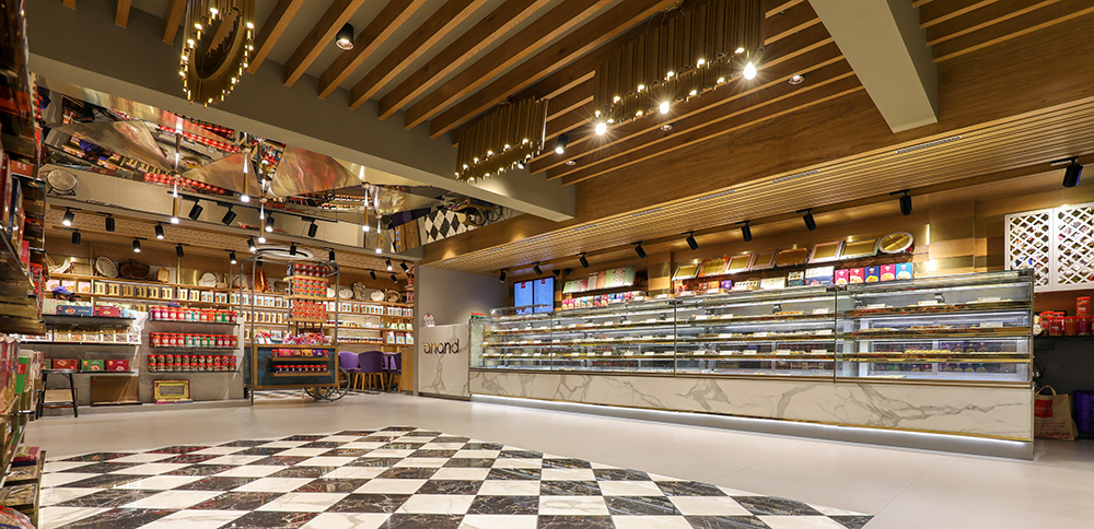 印度宫殿风格甜品店,传统奢华与现代简约的完美结合-18