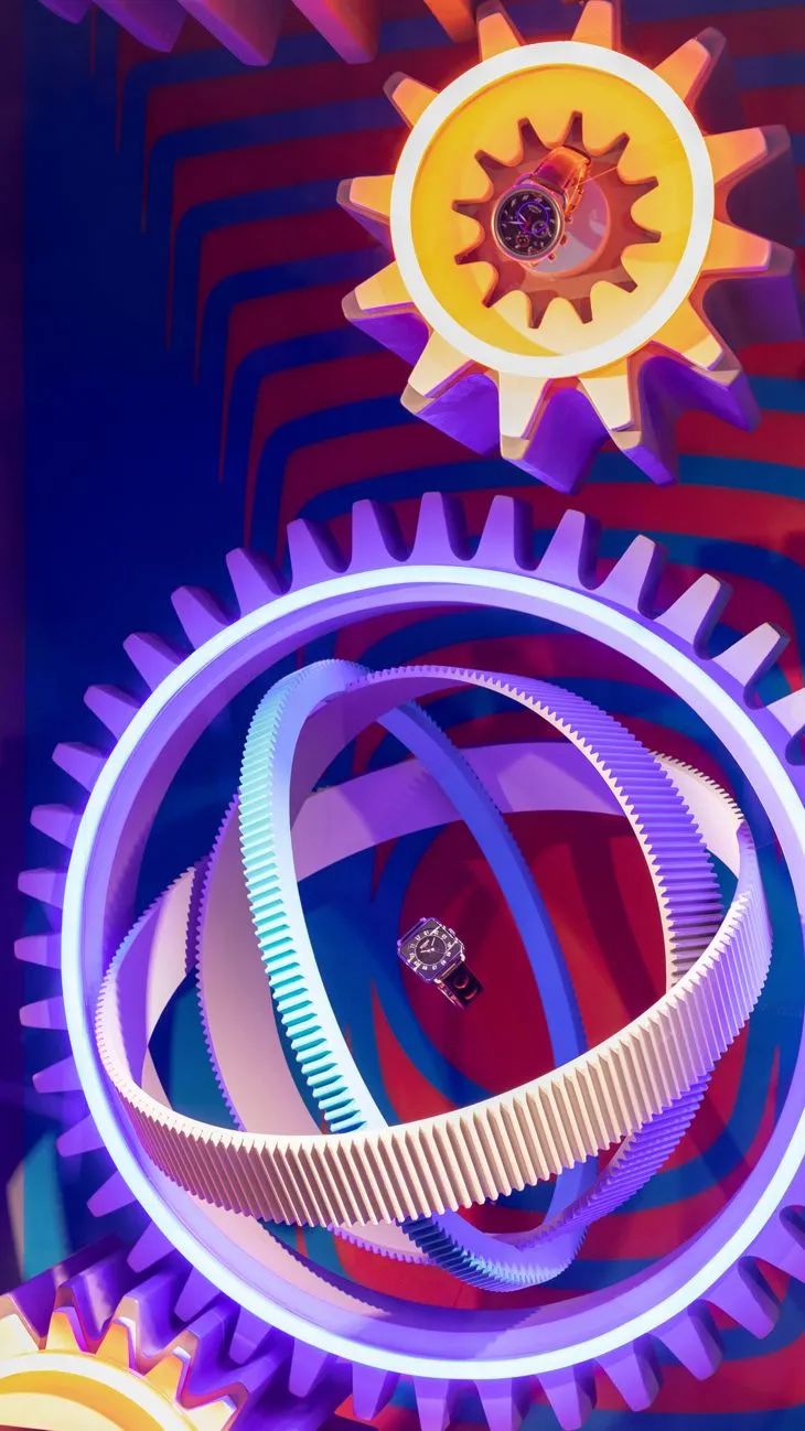 【464期】爱马仕打造“开机关”主题的2020春季橱窗-29