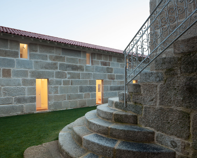 费塔斯之家（Feitais House）现代重生-14