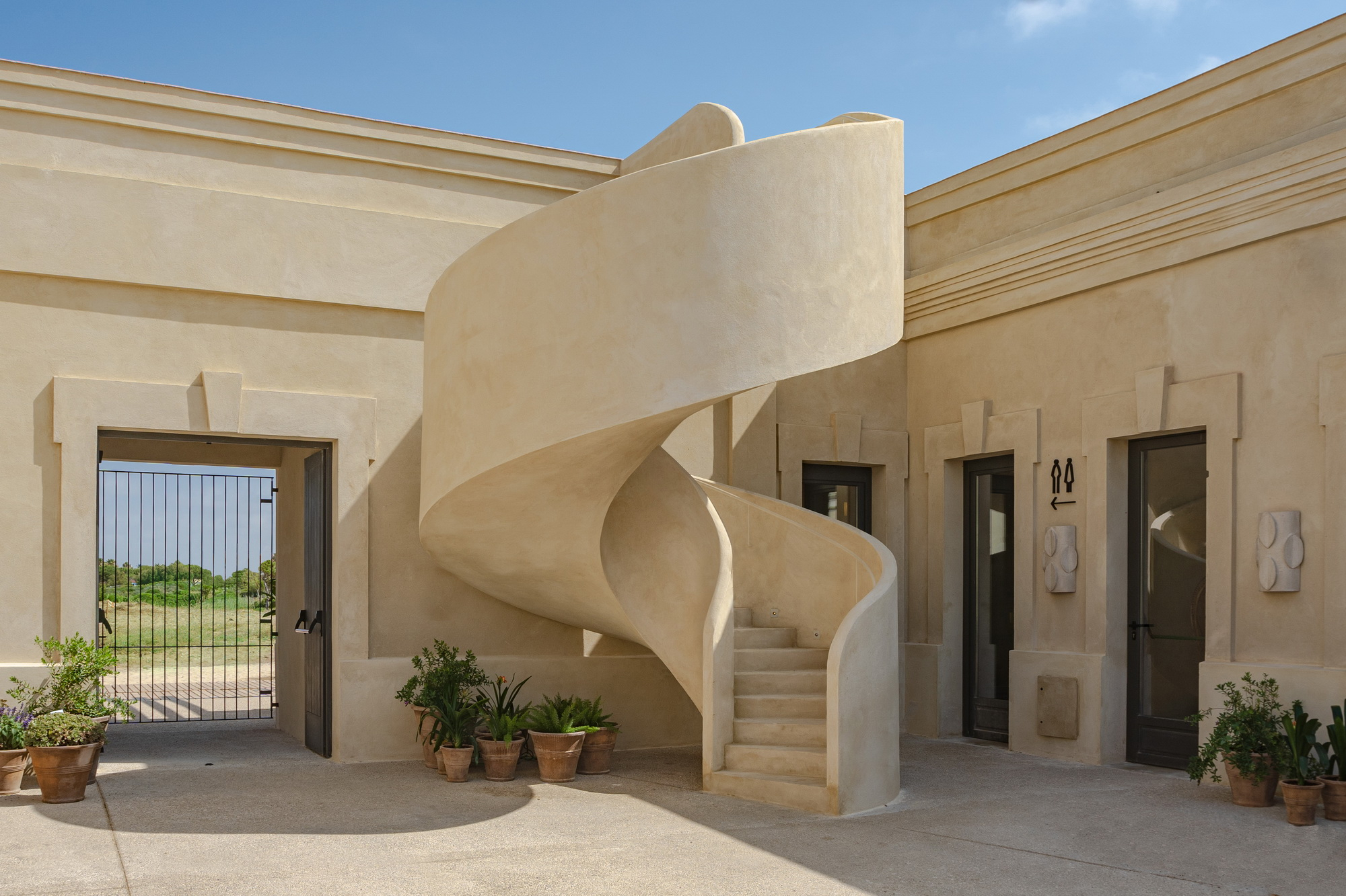 海军营餐厅（el cuartel del mar）Paula Rosales 设计-7