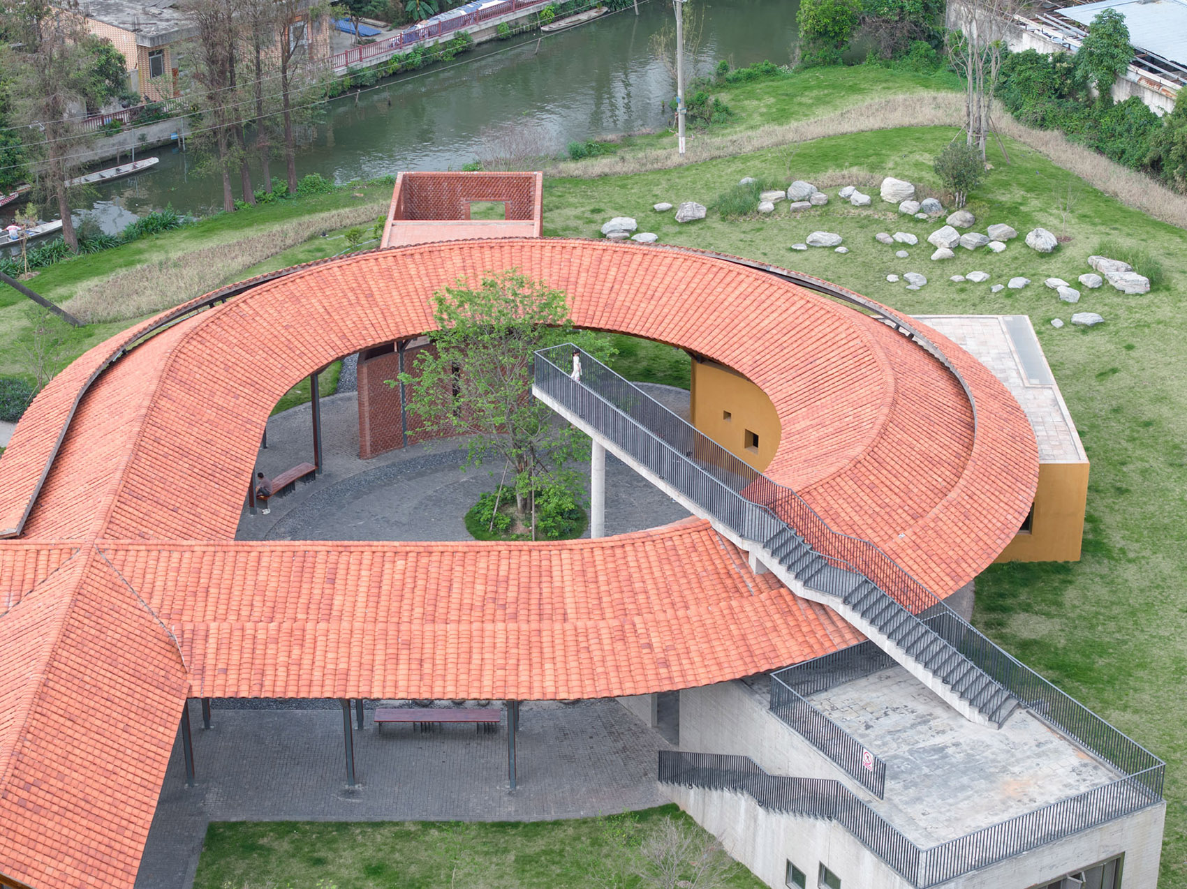 盐步老龙公园丨中国佛山丨竖梁社悬亮子工作室-34