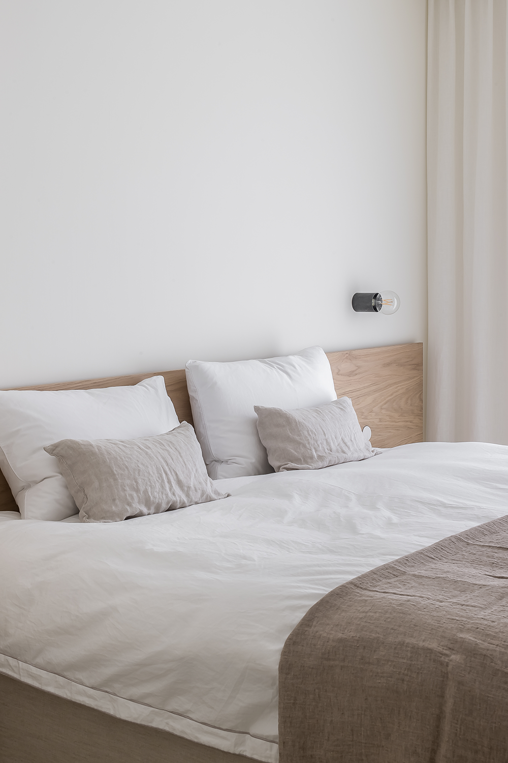 现代原木极简风的居住空间-28