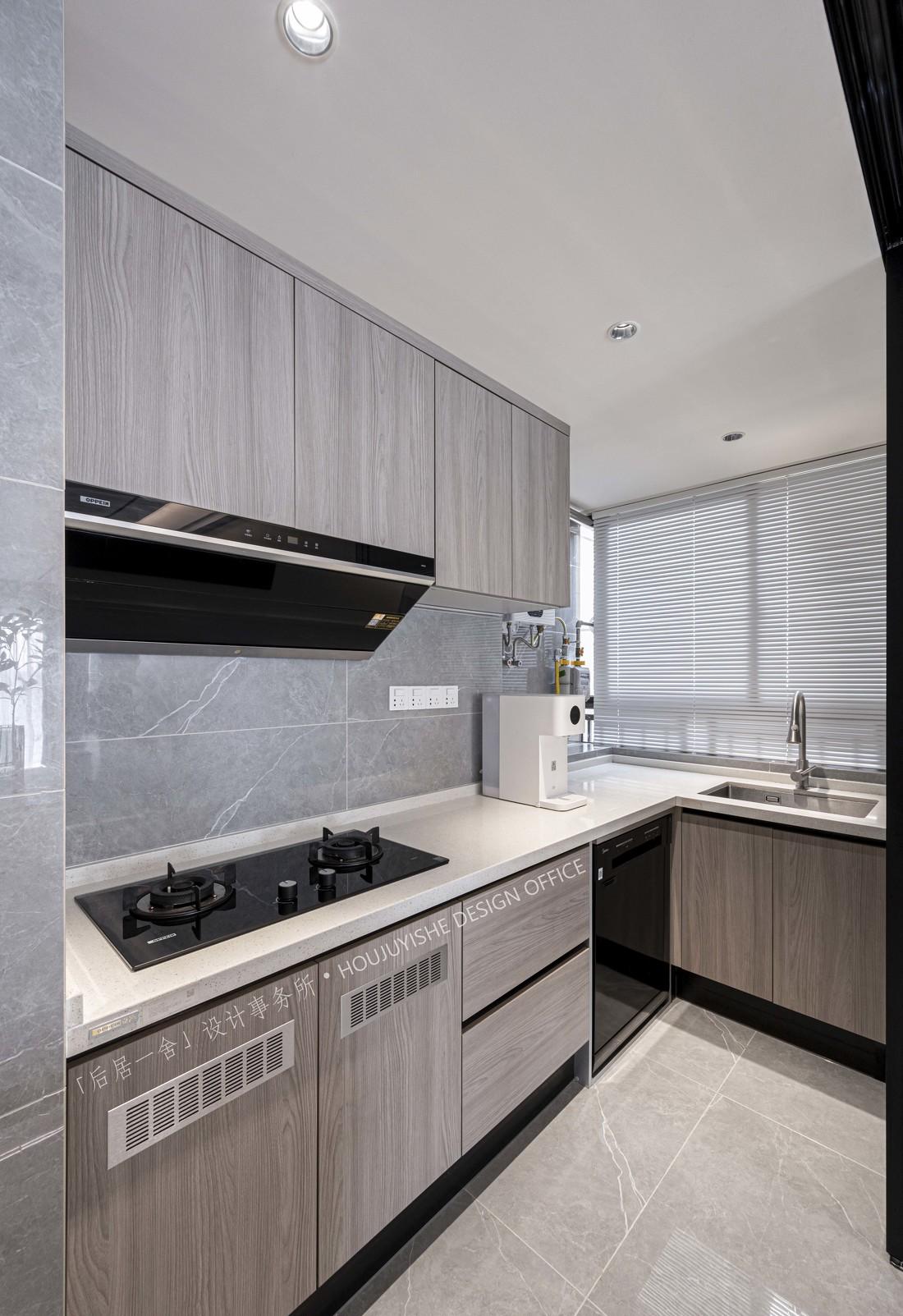 120 平现代质感极简之家-50