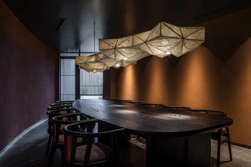 Urban Sparkle for Hokkaido Sachi Restaurant Thao Dien / Takashi Niwa Architects-19
