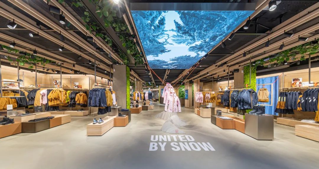 ADIDAS 阿迪达斯 TERREX 最新慕尼黑旗舰店设计丨德国慕尼黑丨Checkland Kindleysides-9