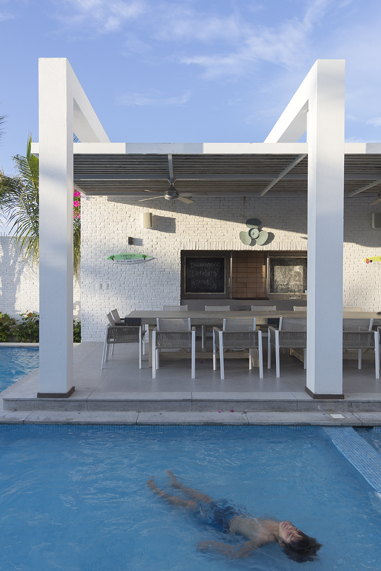 彭塔布兰卡白色别墅-12