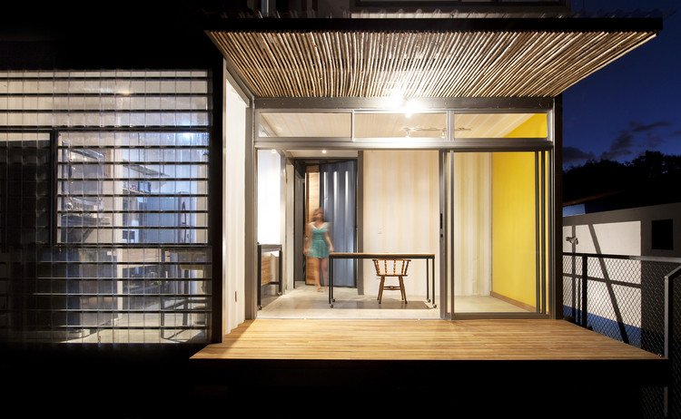 Franceschi Container Houses  Re Arquitectura + DAO-26