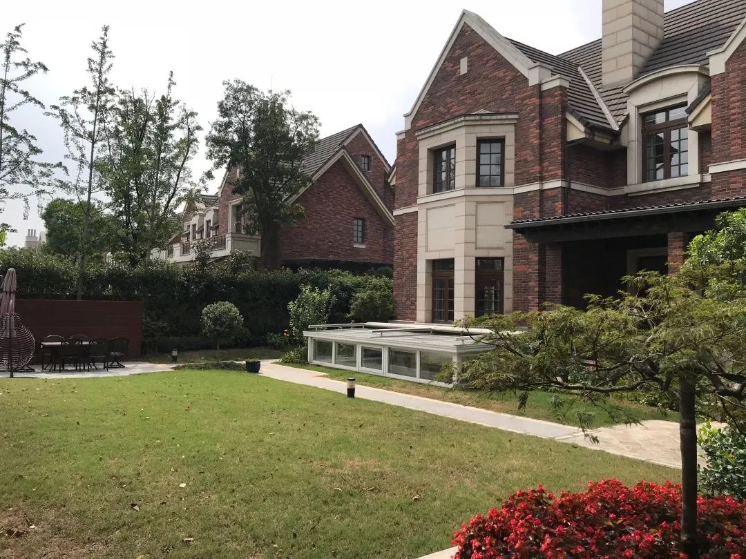 花园设计：如何设计建造一个英伦乡村花园-7