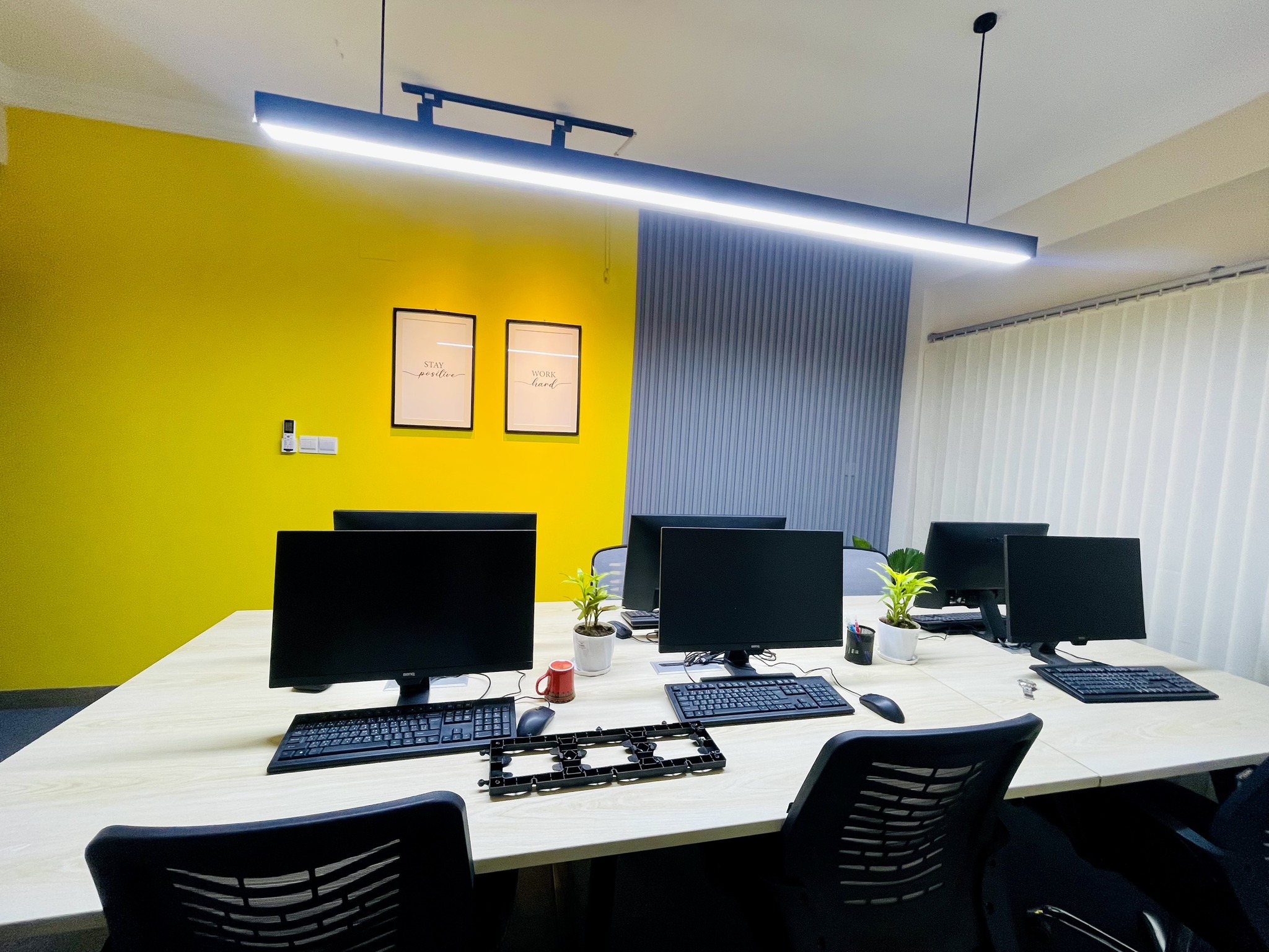 Creativ Wisdom Office Interior Design-16