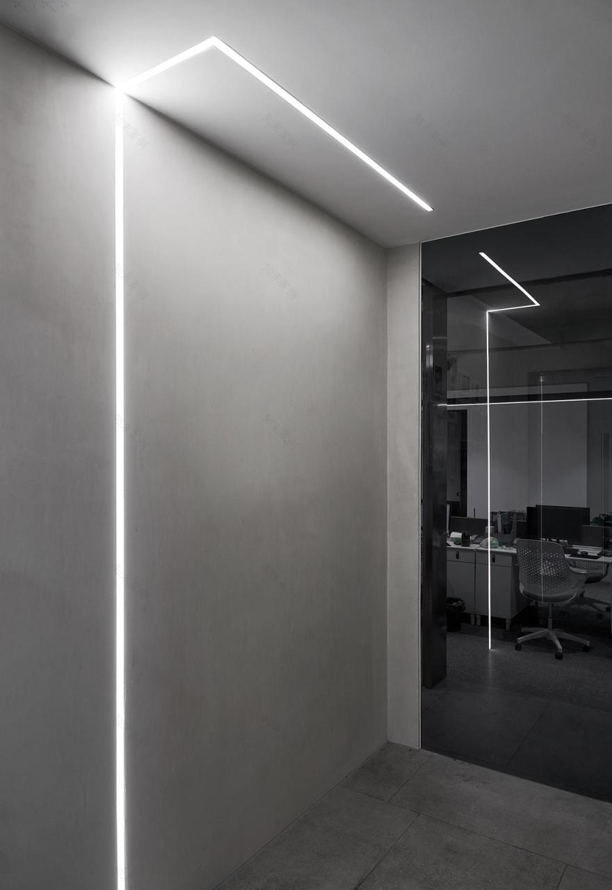 高冷办公新世代-18