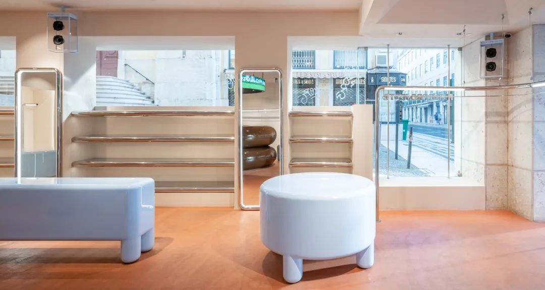 Nude Project 新旗舰店丨葡萄牙里斯本丨阿尔贝托·埃尔蒂尼,玛丽娜·马丁-7