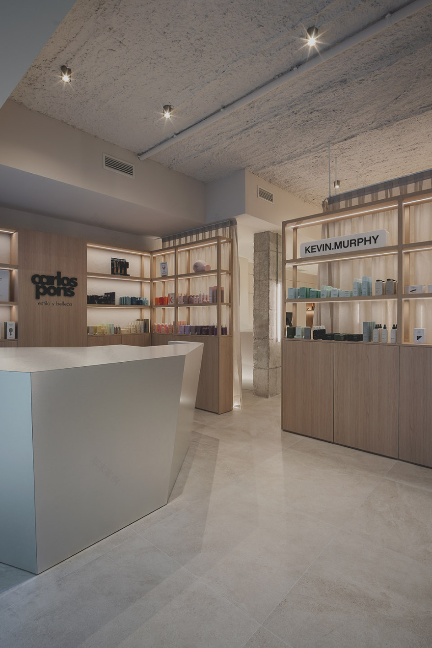 Carlos Pons美容沙龙丨西班牙蓬特韦德拉丨NAN Arquitectos-12