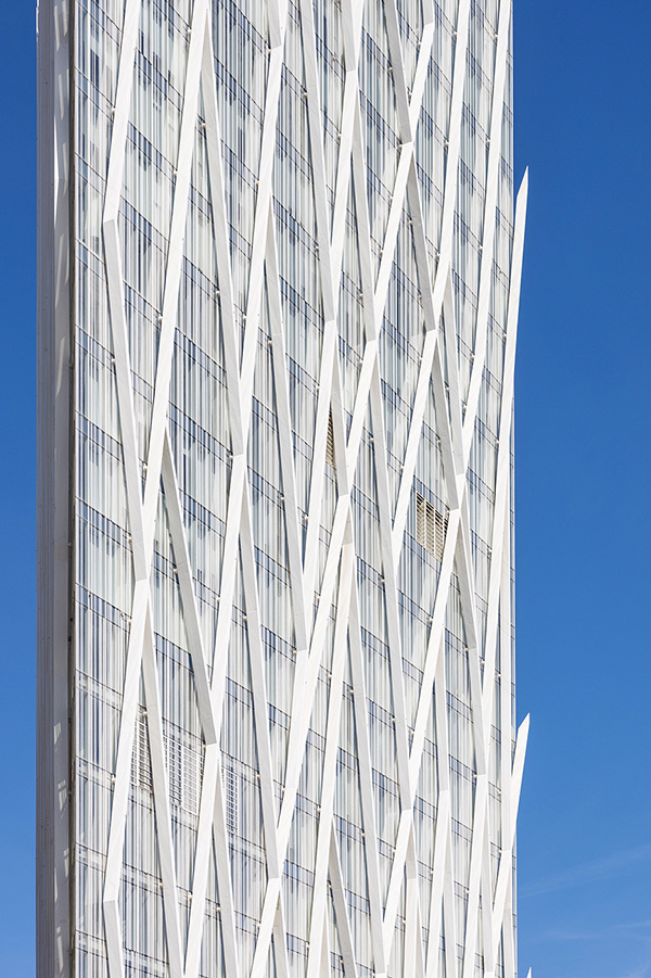 剧中人物七丨西班牙巴塞罗那丨多位设计师-9