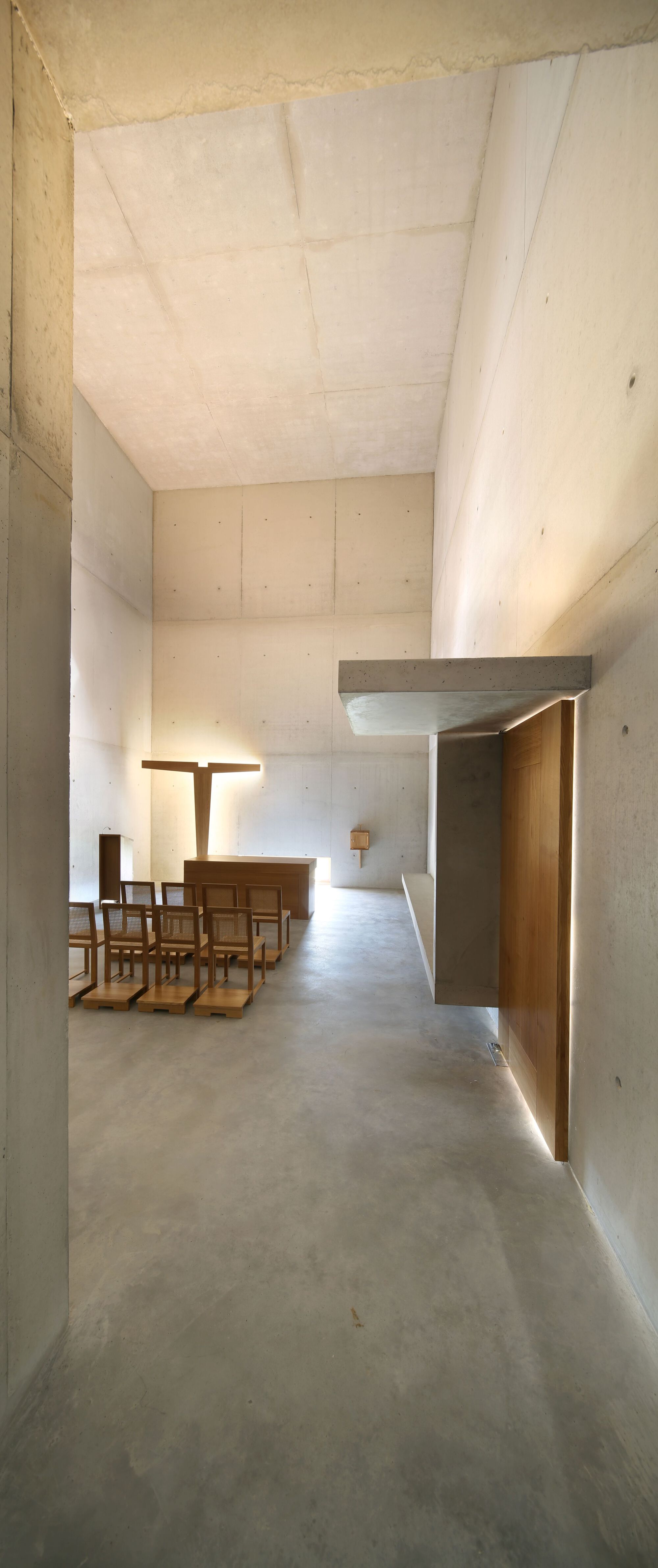 Chapel in Miljana / Álvaro Siza Vieira-25