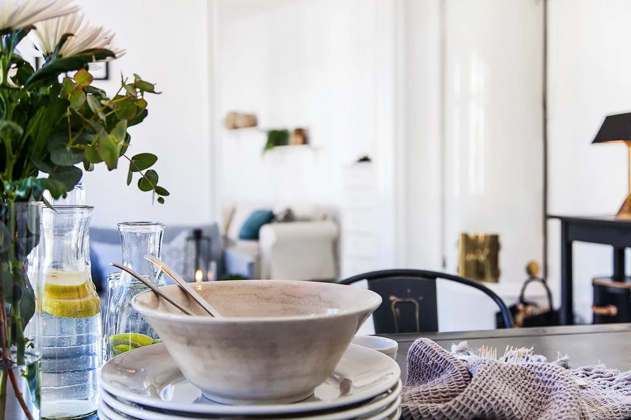 古典之韵 | 1903 年的铁艺阳台公寓-3