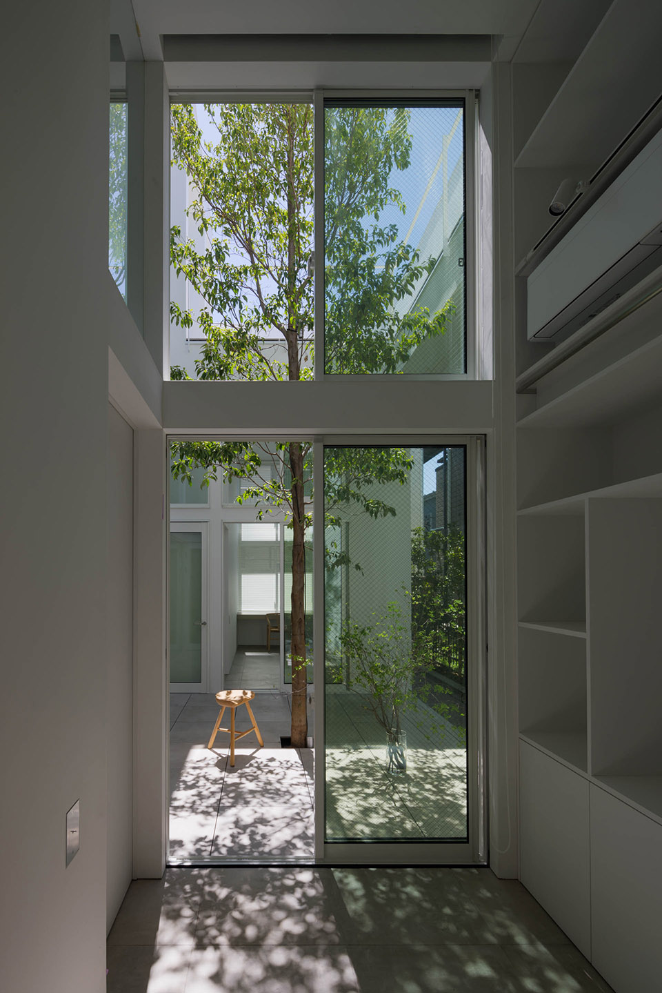 日本漂浮庭院住宅丨日本东京丨Takuro Yamamoto Architects-28