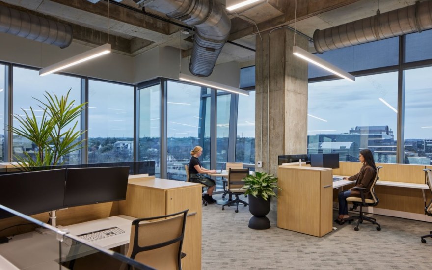 Stream Realty Partners Offices by Corgan-16