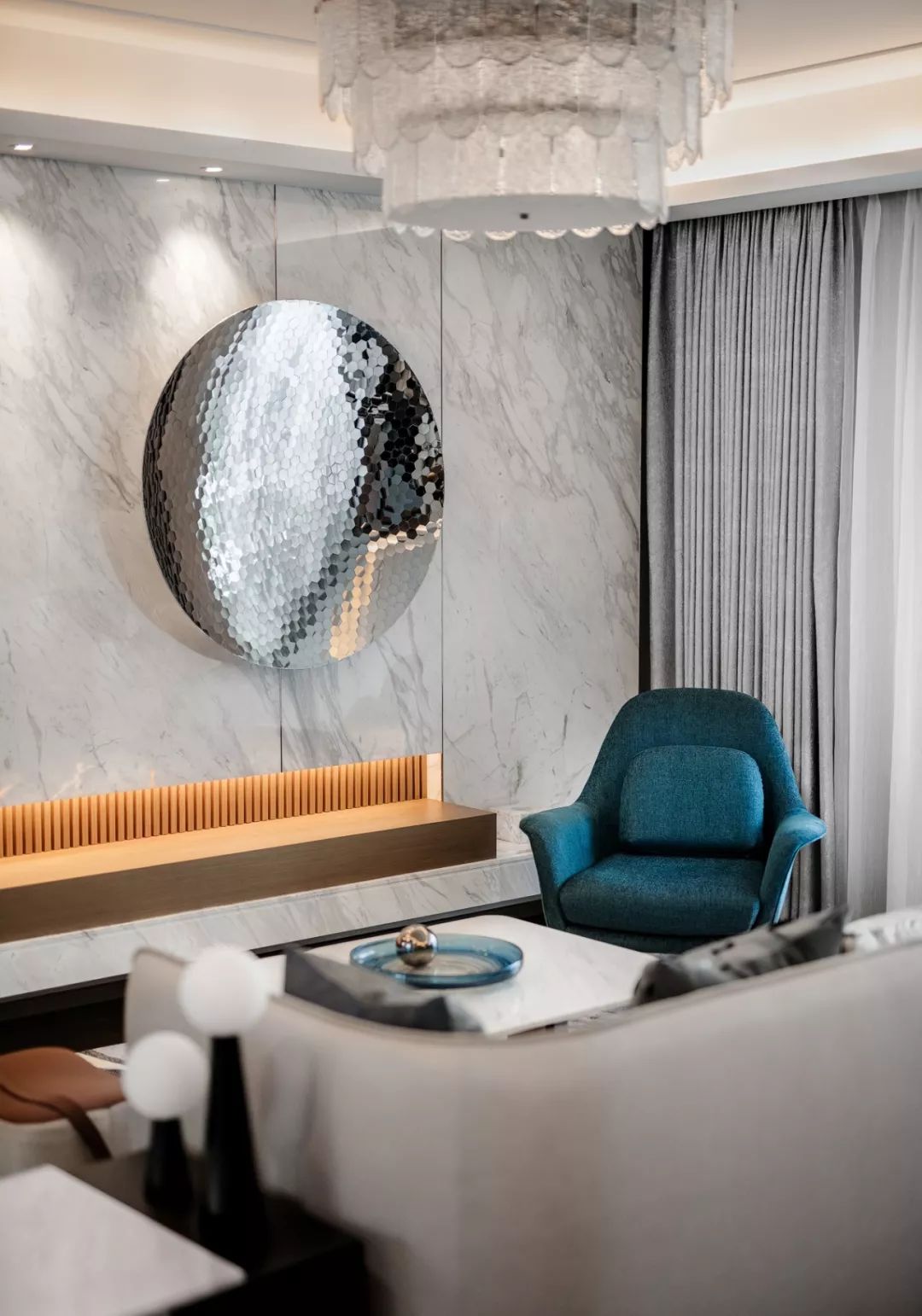 蒂芙尼蓝++ 山茶白，双色公寓演绎高品质生活-33