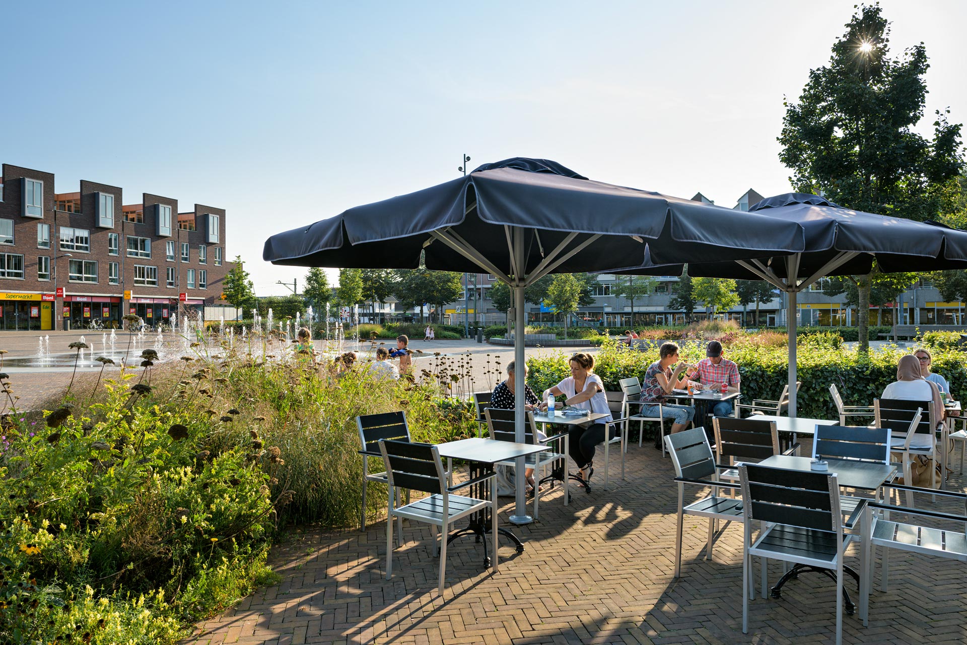 荷兰 Ede 市场广场绿色更新，打造多功能活动空间-19