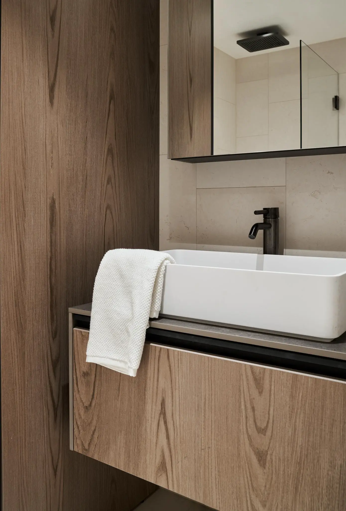 瑞典斯德哥尔摩 32m2 豪华酒店式设计工作室-12