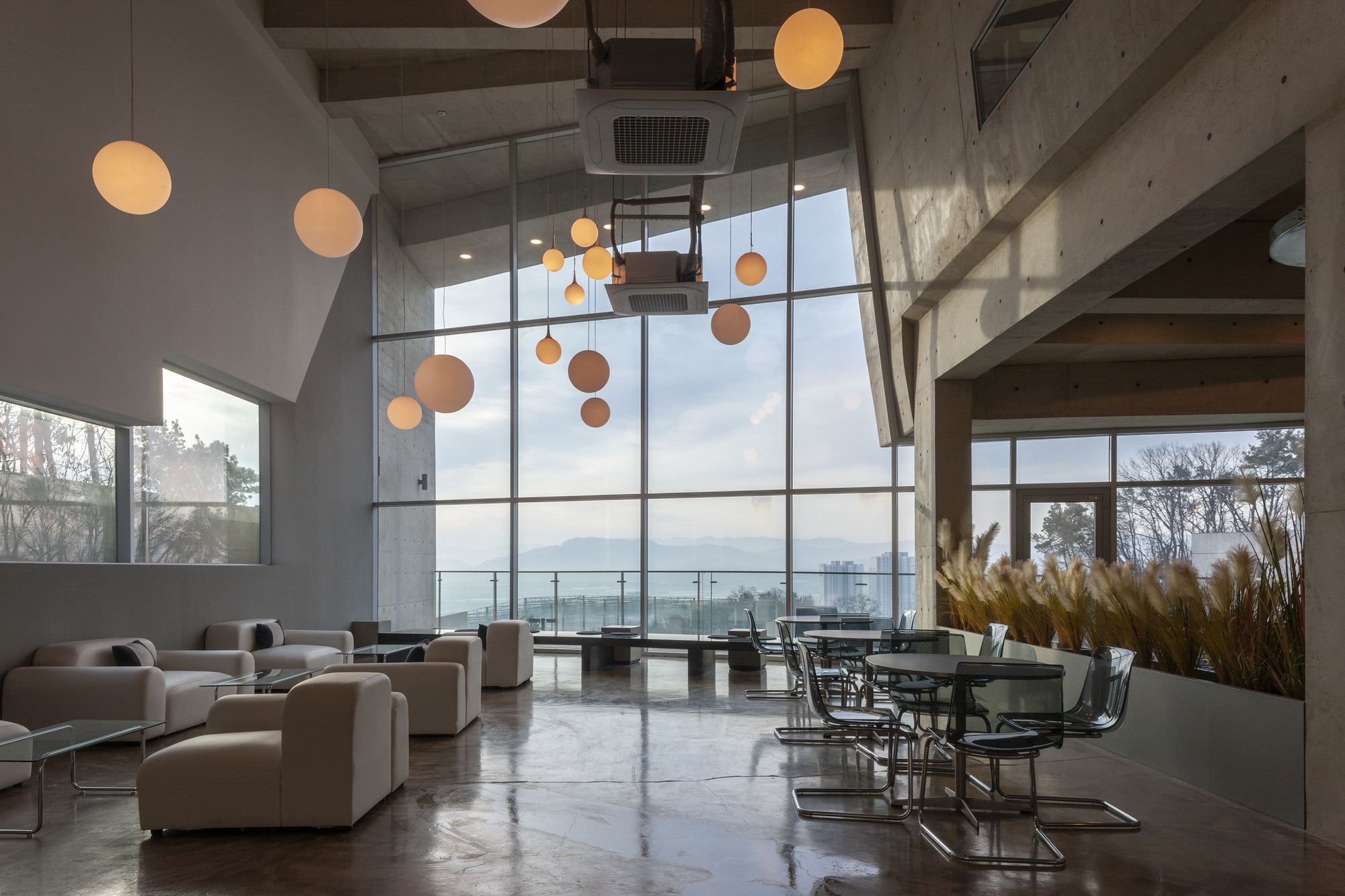 Cormeum Café and Neighborhood Facility / KARO Architekten-13