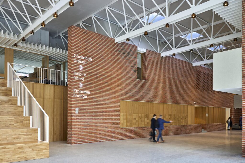 ISM管理与经济大学入驻维尔纽斯中央邮局改造项目丨立陶宛维尔纽斯丨Aurimas Sasnauskas等建筑师团队-20