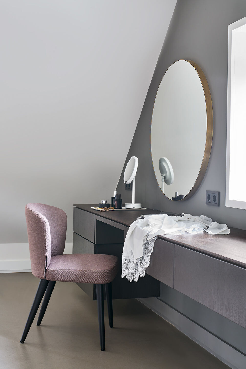 马斯特里赫特 Loft · Robert Kolenik 的酒店式工业风设计-27