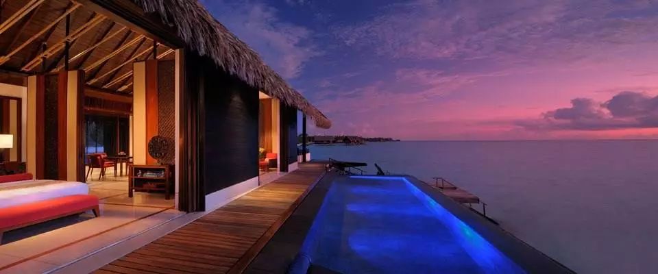 马尔代夫豪华度假村 Reethi Rah | 热带风情与现代设计的完美融合-5