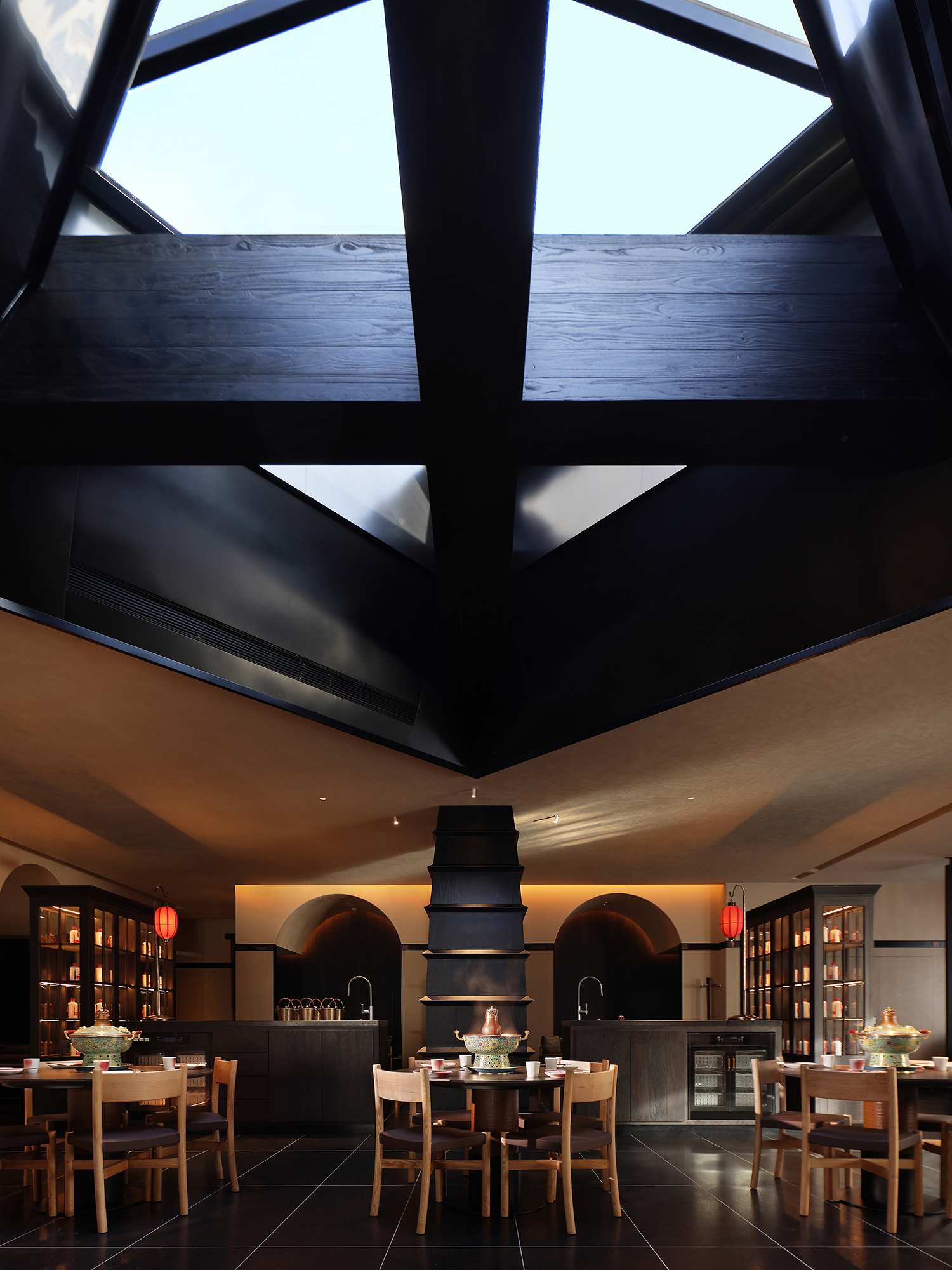 金昆阁·铜锅涮肉丨中国西安丨屋里门外设计-45